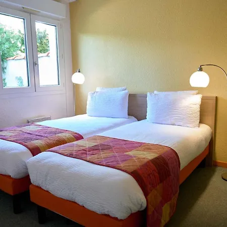 Logis Le Moulin Des Gardelles Otel Riom