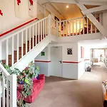 Logis Le Moulin Des Gardelles Hotel