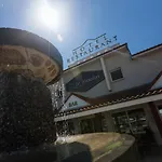 Logis Le Moulin Des Gardelles Hotel