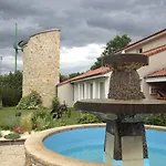 Logis Le Moulin Des Gardelles Hotel 3*