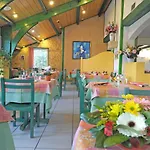 Logis Le Moulin Des Gardelles Hotel Riom