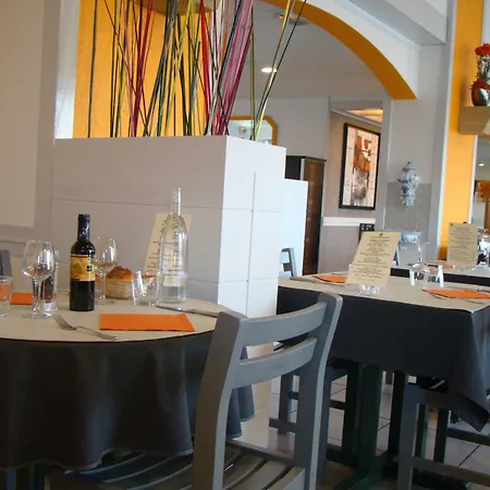 Hotel Logis Le Moulin Des Gardelles