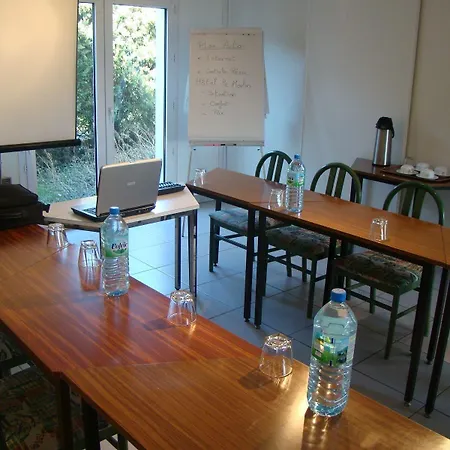 Le Moulin Des Gardelles Hotel Riom