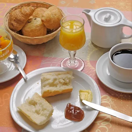 Hotel Logis Le Moulin Des Gardelles