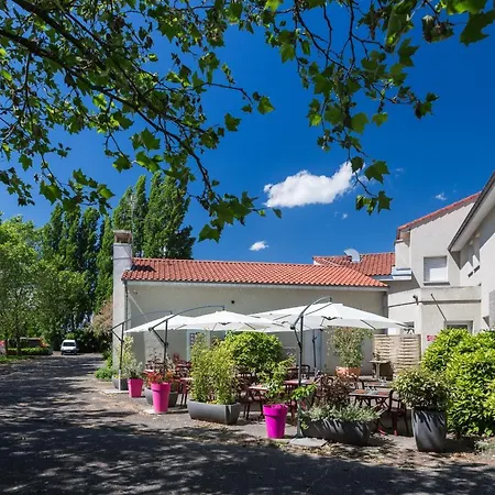 Logis Le Moulin Des Gardelles 3* Riom