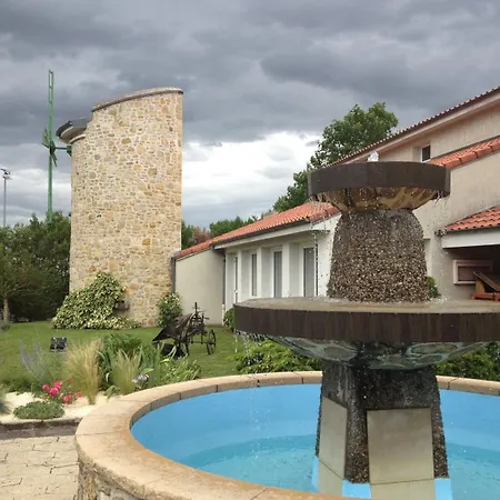 Logis Le Moulin Des Gardelles Szálloda 3*