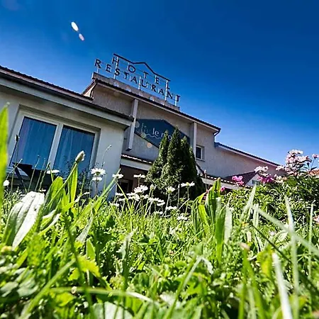 Logis Le Moulin Des Gardelles Hotel 3*
