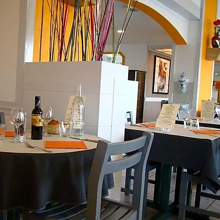 Logis Le Moulin Des Gardelles Hotel Riom