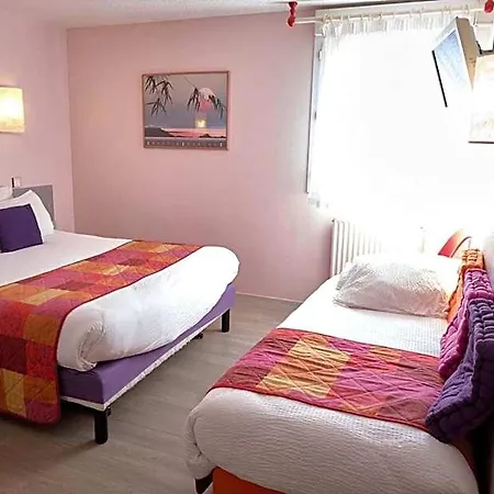 Logis Le Moulin Des Gardelles Otel