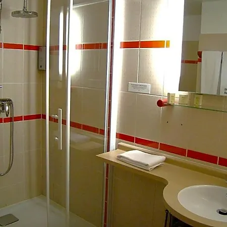 Logis Le Moulin Des Gardelles Hotel 3*