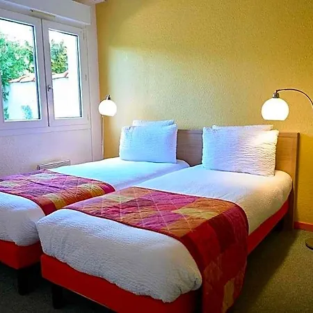 Logis Le Moulin Des Gardelles Otel Riom