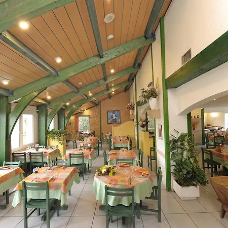 Logis Le Moulin Des Gardelles 3*