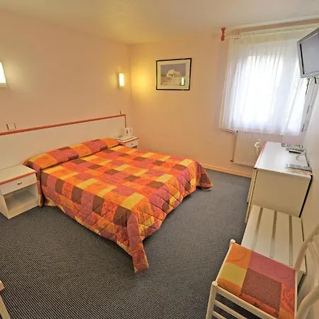 Le Moulin Des Gardelles 3* Riom