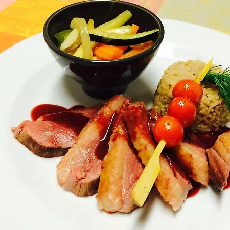 Logis Le Moulin Des Gardelles 호텔