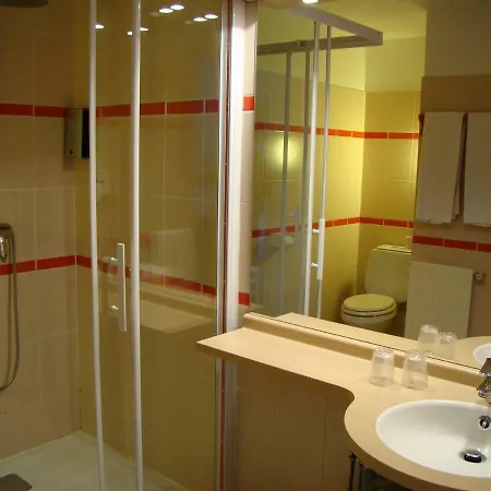 Logis Le Moulin Des Gardelles Otel 3*
