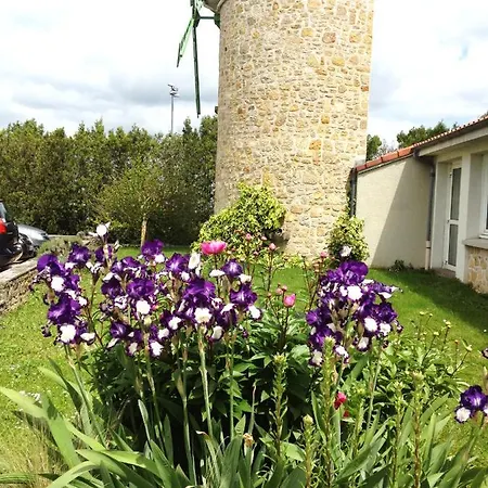 Logis Le Moulin Des Gardelles 3* Riom